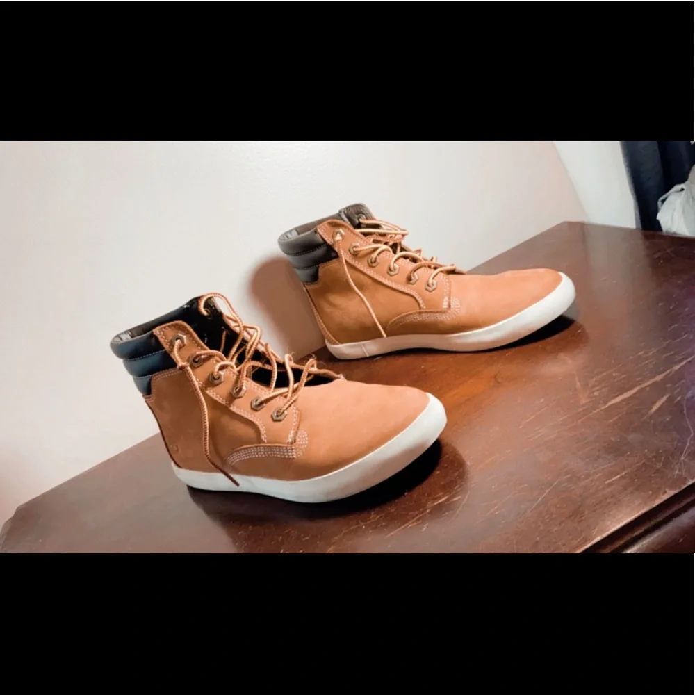 Timberlands - Picture 1 of 2